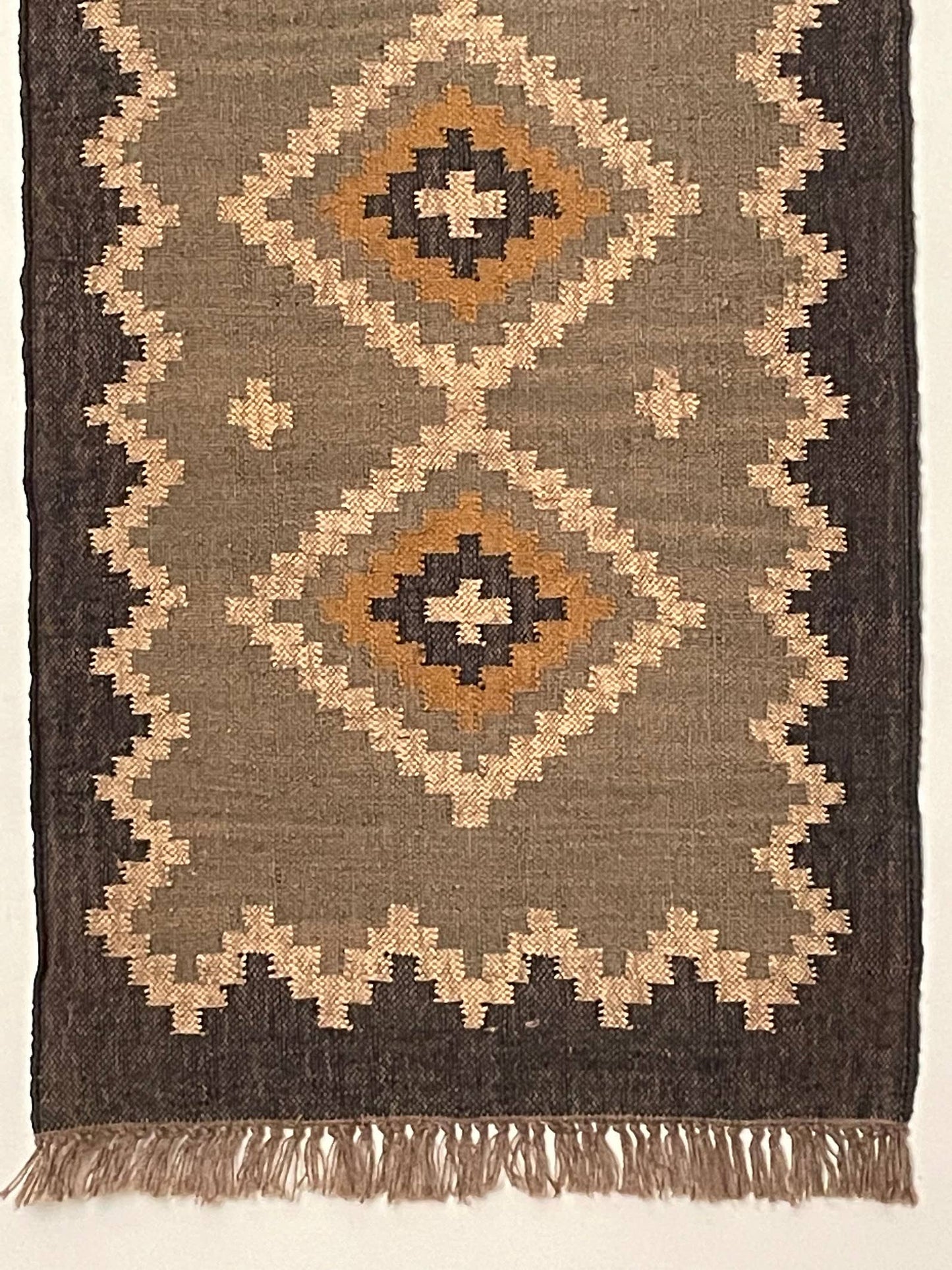 2.5 x 4' Hand Made Hand Woven Kilim Rug