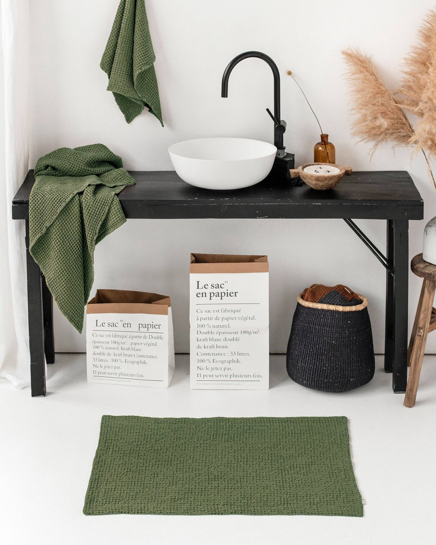 Waffle Linen Bath Mat Forest green