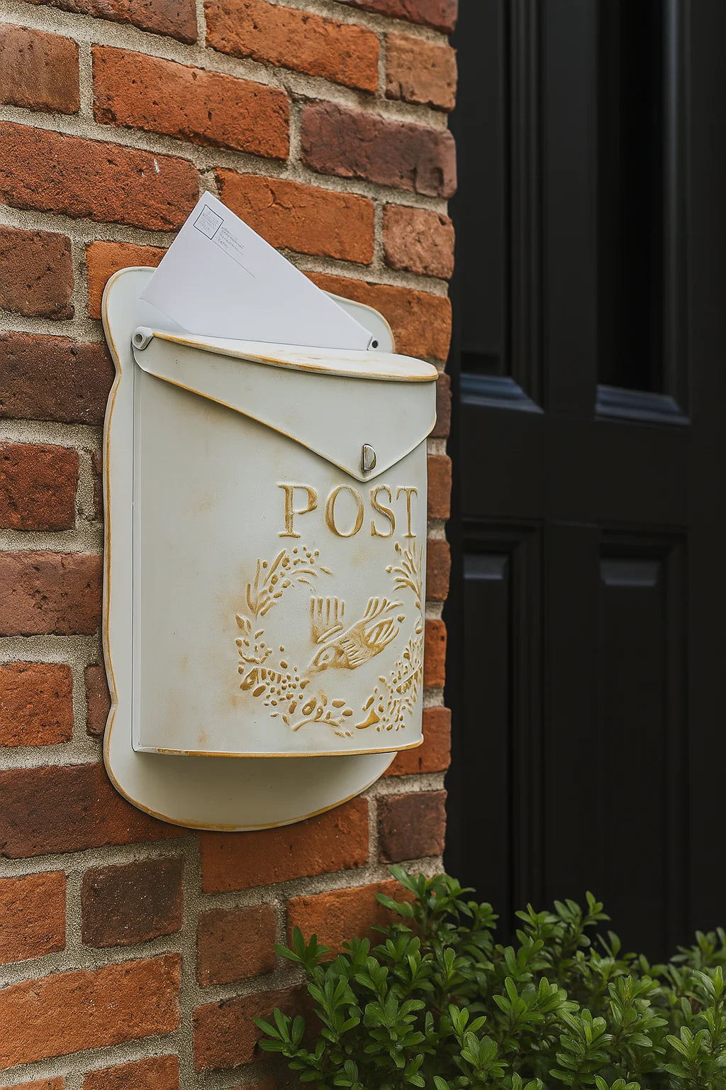 Vintage style mailbox white w/gold wash