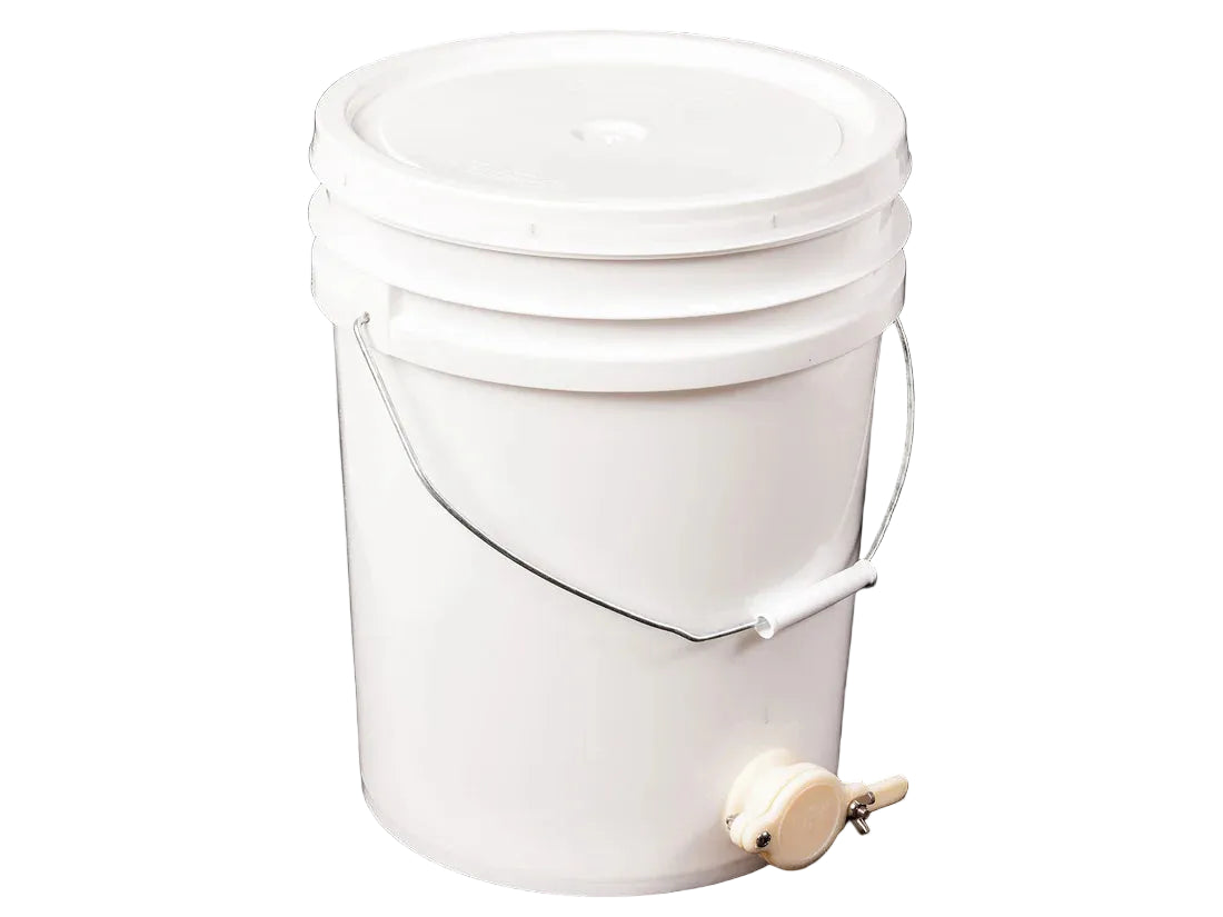 5gal Pail w/honey gate