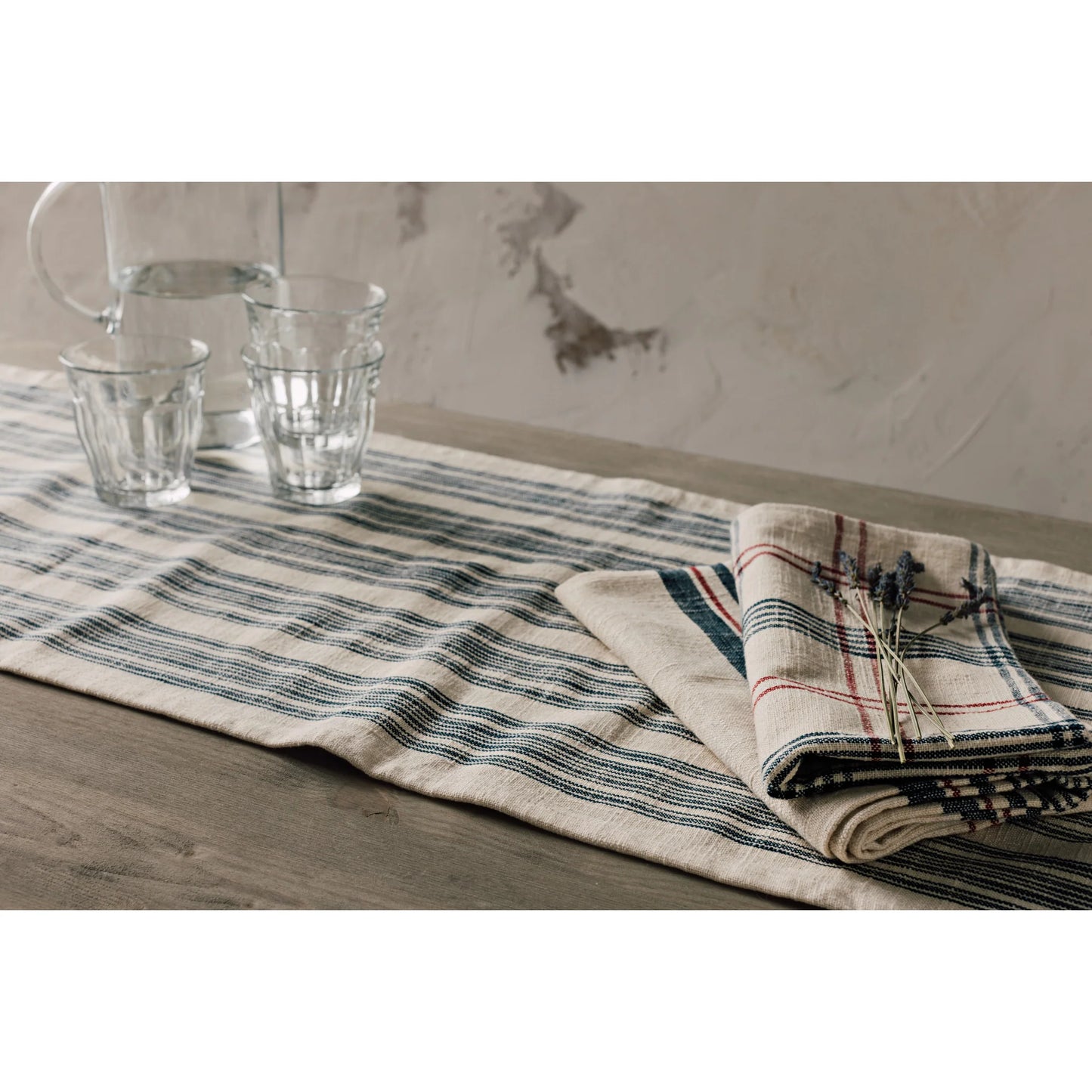Delphine Vintage Feench runner 72"