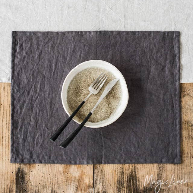 Linen placemat 14x18"