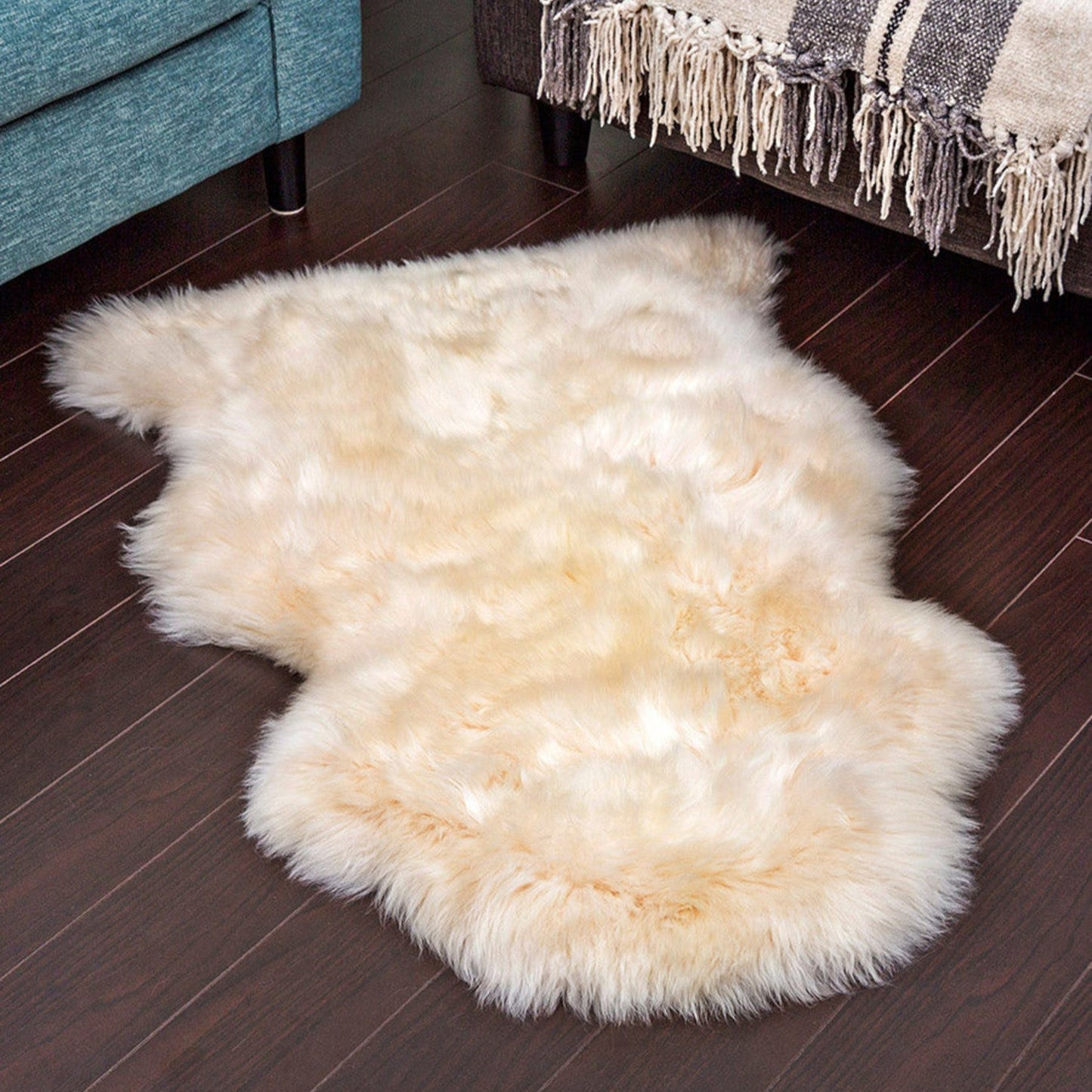 Champagne sheepskin 2x3'