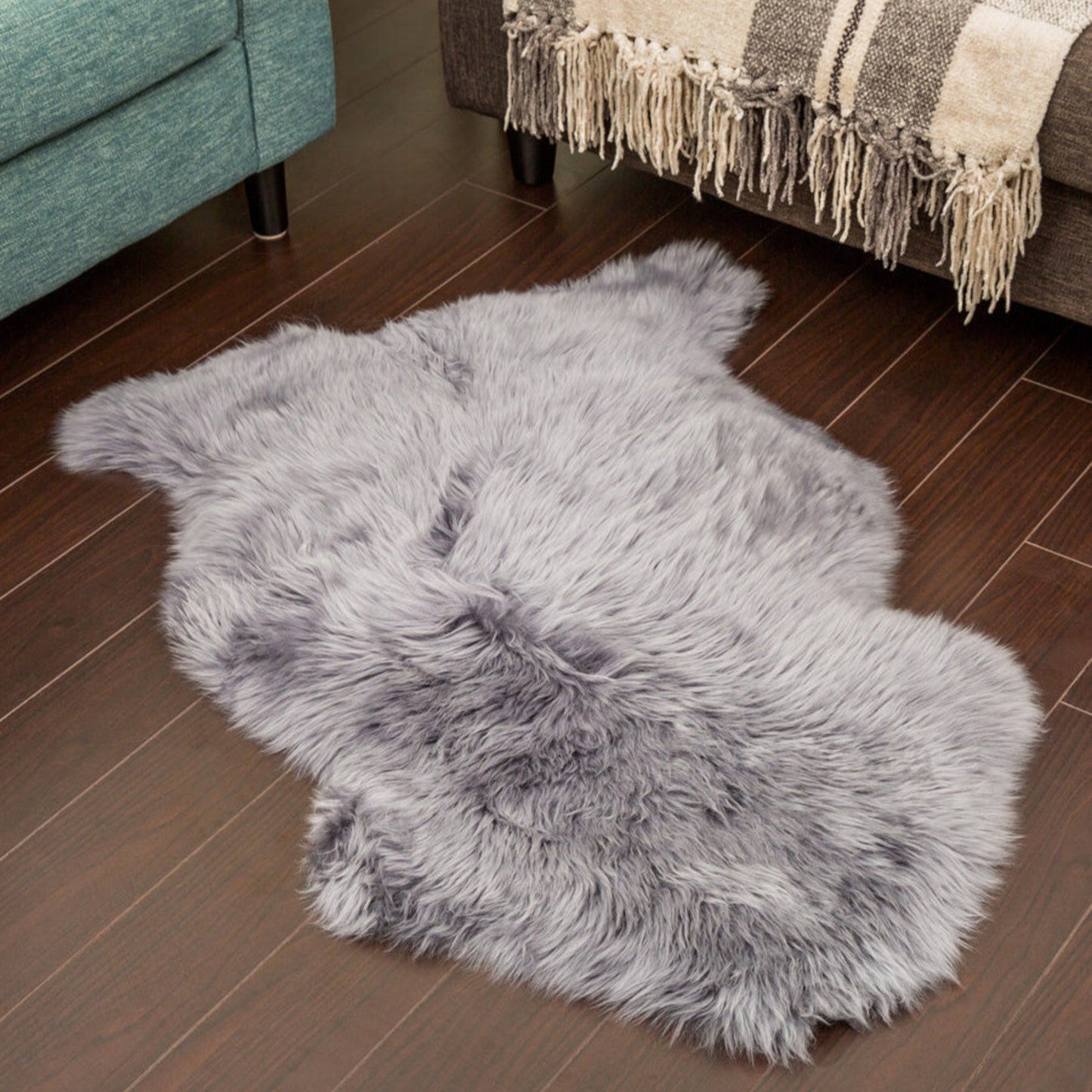 Grey sheepskin 2x3'
