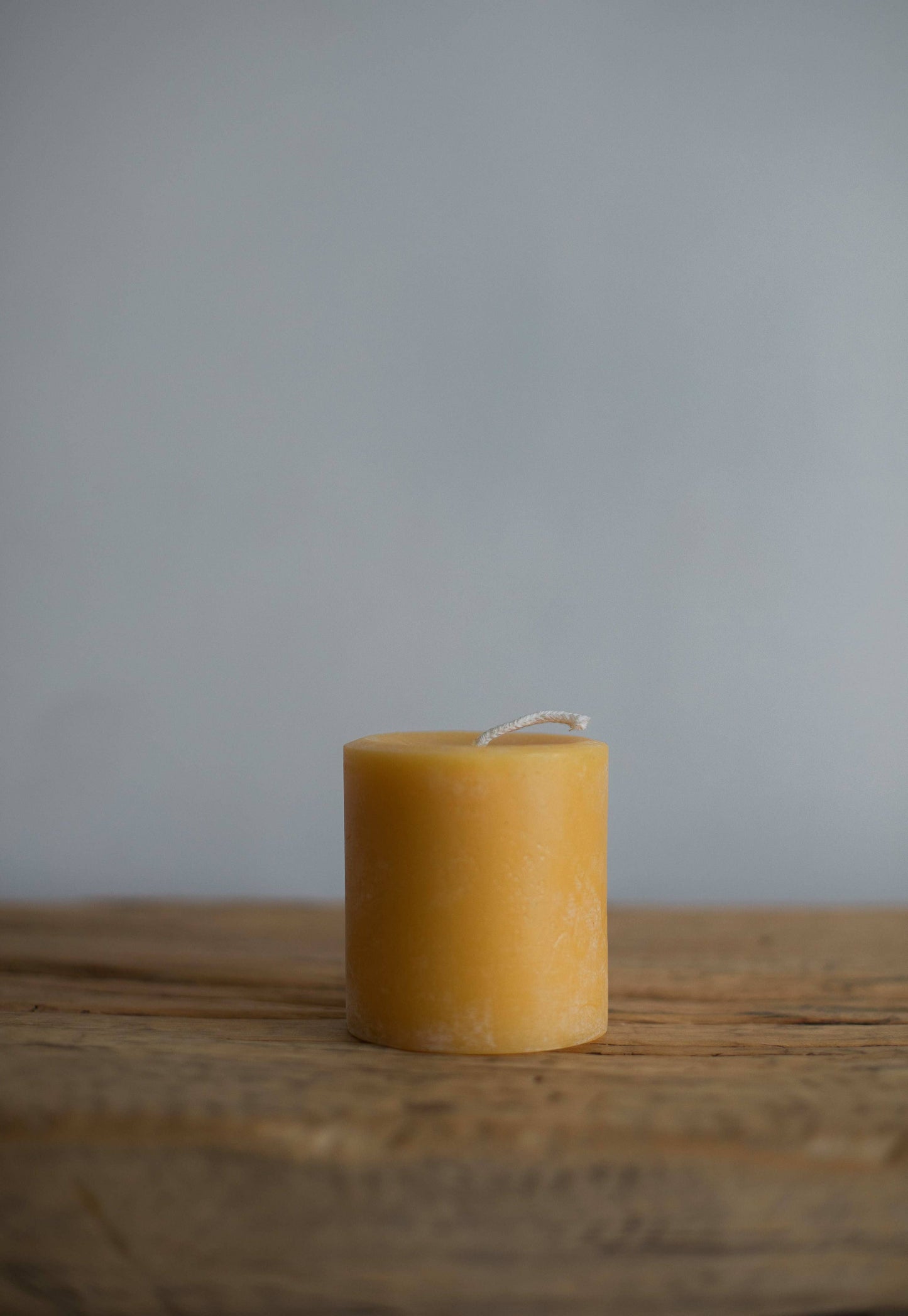 Small Round beeswax Candle 3.5"H