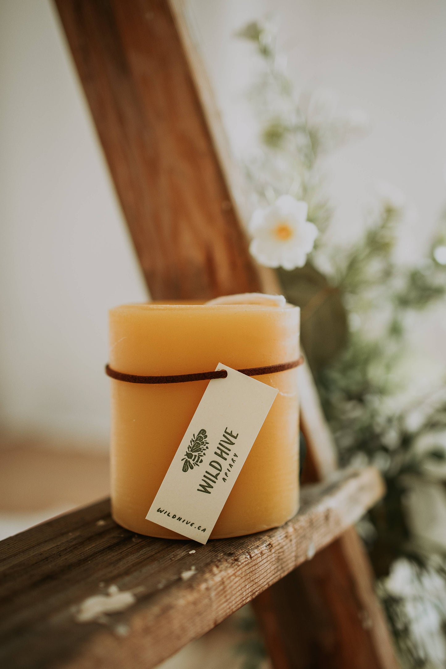 Small Round beeswax Candle 3.5"H