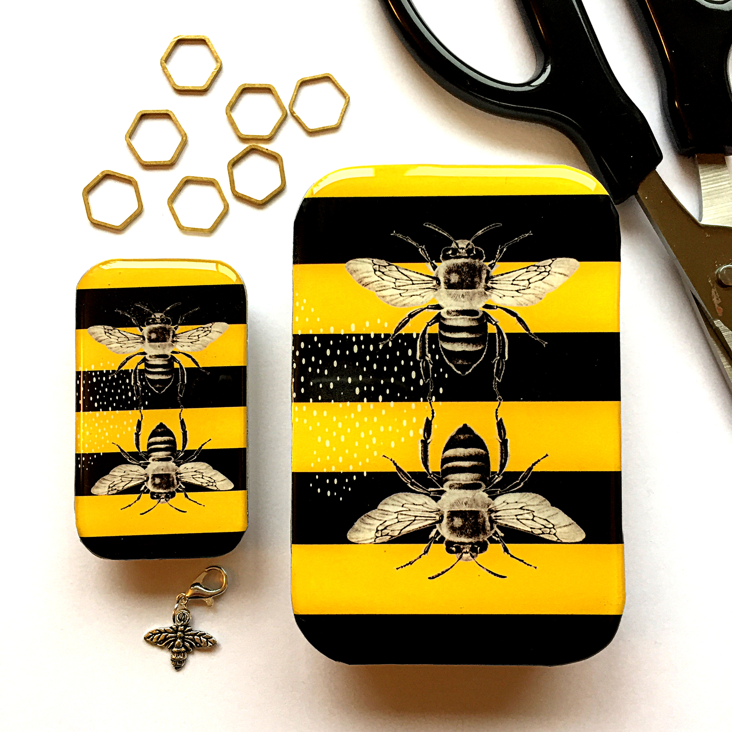Bee Tin, Bee Notions Tin: Large