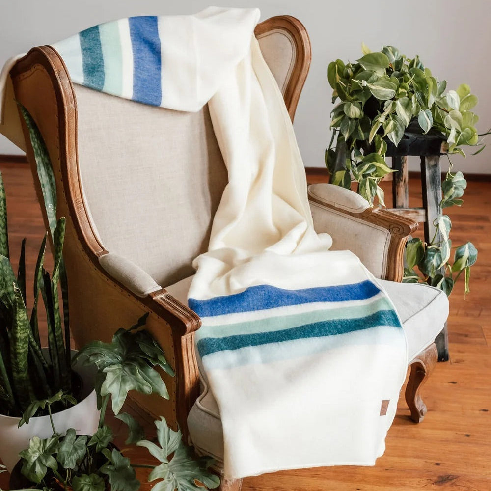 Aurora Large Alpaca Blanket