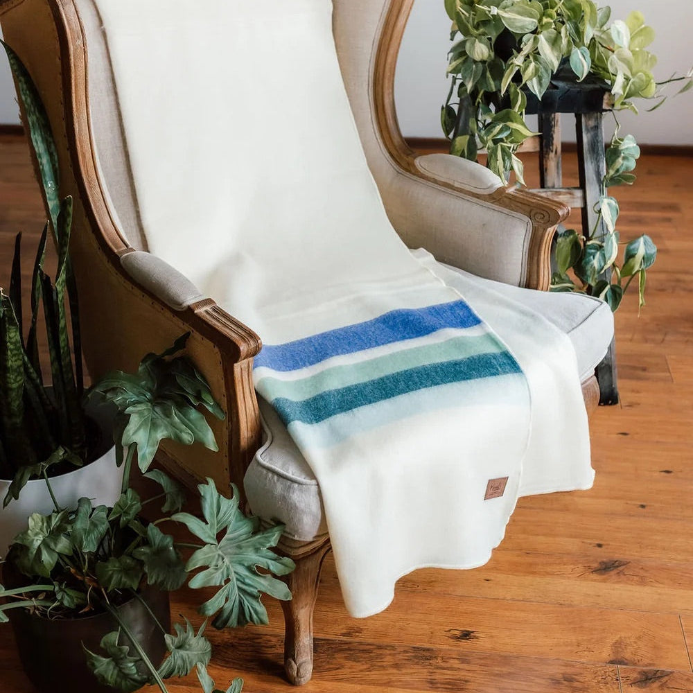 Aurora Large Alpaca Blanket