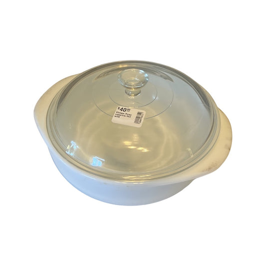 Vintage Pyrex casserole 053 w/lid